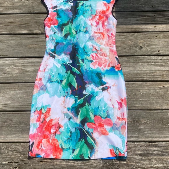 Bisou Bisou floral sheath dress sleeveless with contrast Sz Small - Picture 16 of 16